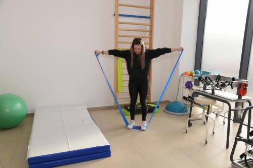 REHABILITIM I LËNDIMEVE SPORTIVE DHE PROFESIONALE